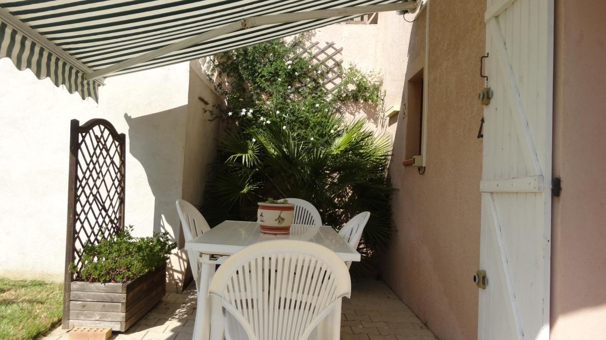 Jolie Studio En Rez De Jardin A L'Estaque Mourepiane Марсель Экстерьер фото